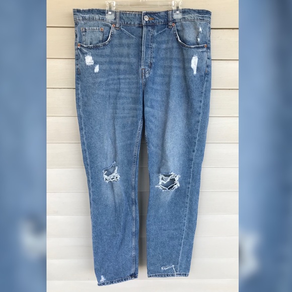 Divided Denim - Divided Distressed Mom Jeans